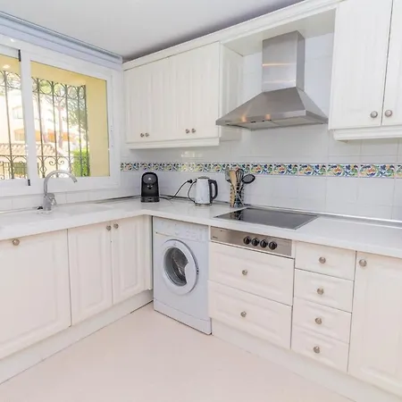 Apartment Hp103 - Spacious 2 Bed Ground Floor *